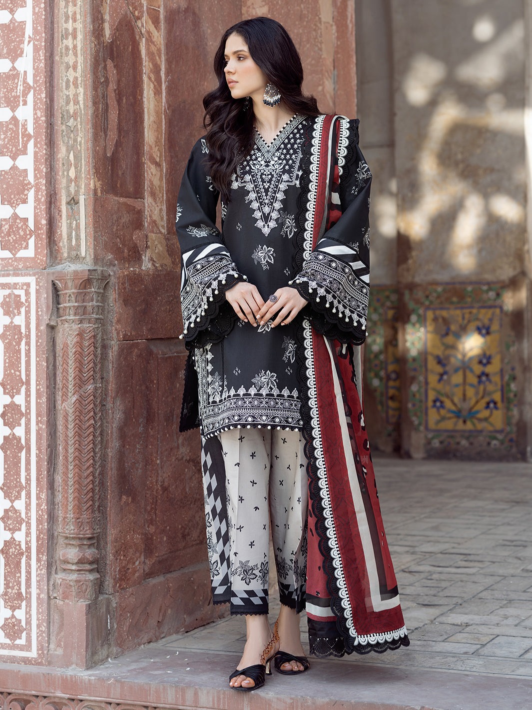 BIN ILYAS | Naqsh Naaz Luxury Lawn | Unstitched | 2088A