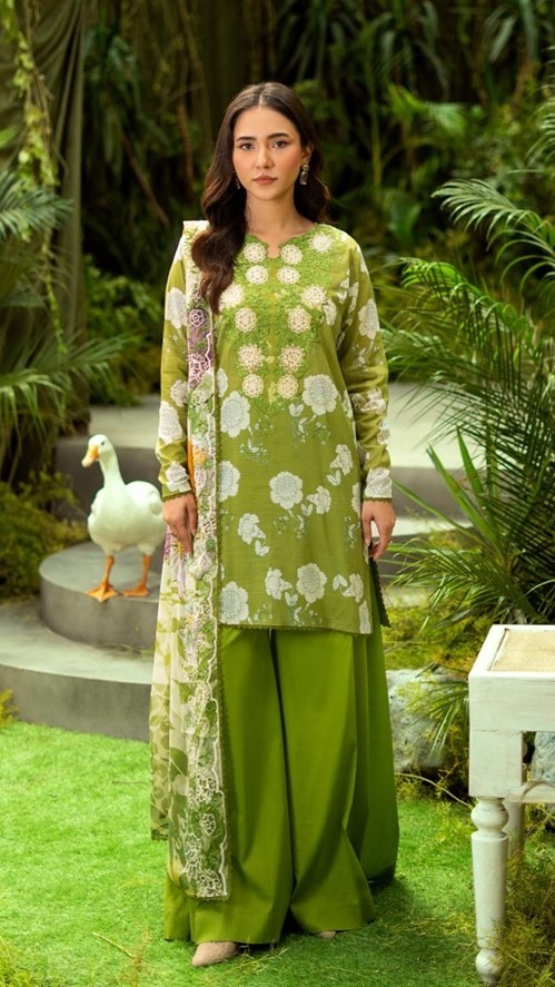 GULL JEE | Rang Pasand | Vol-16 | Printed Embroidered Lawn | A-11