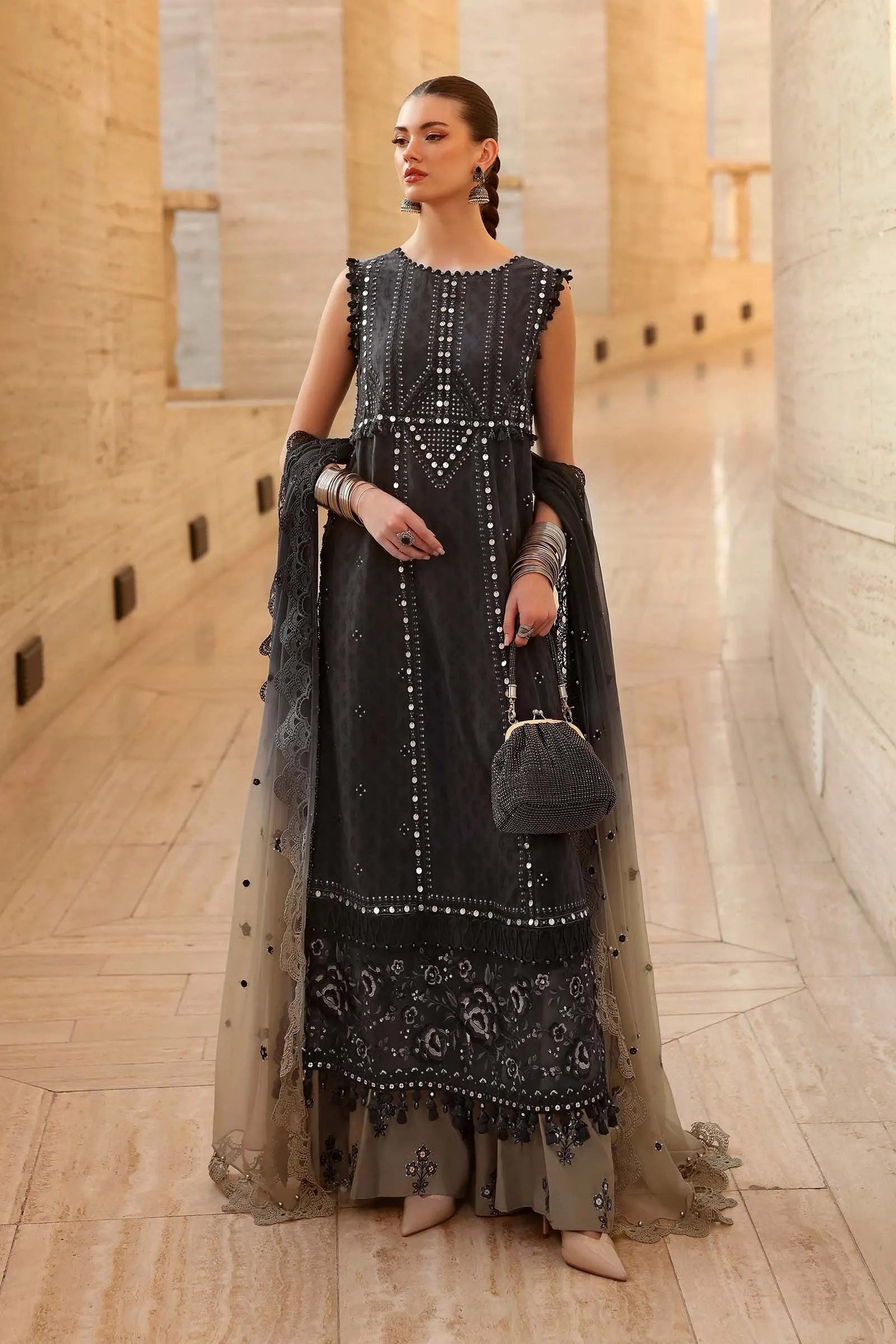 maria-b-embroidered-lawn-unstitched-d-2b